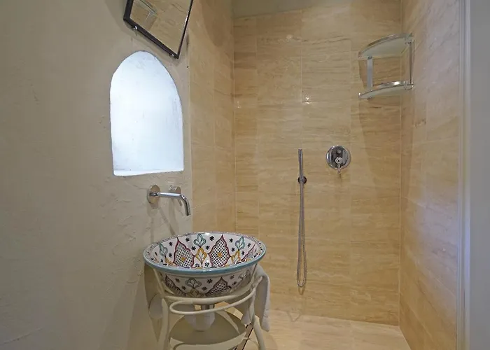 Dogoli Country アパート *