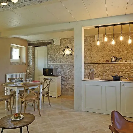 Dogoli Country Apartment *